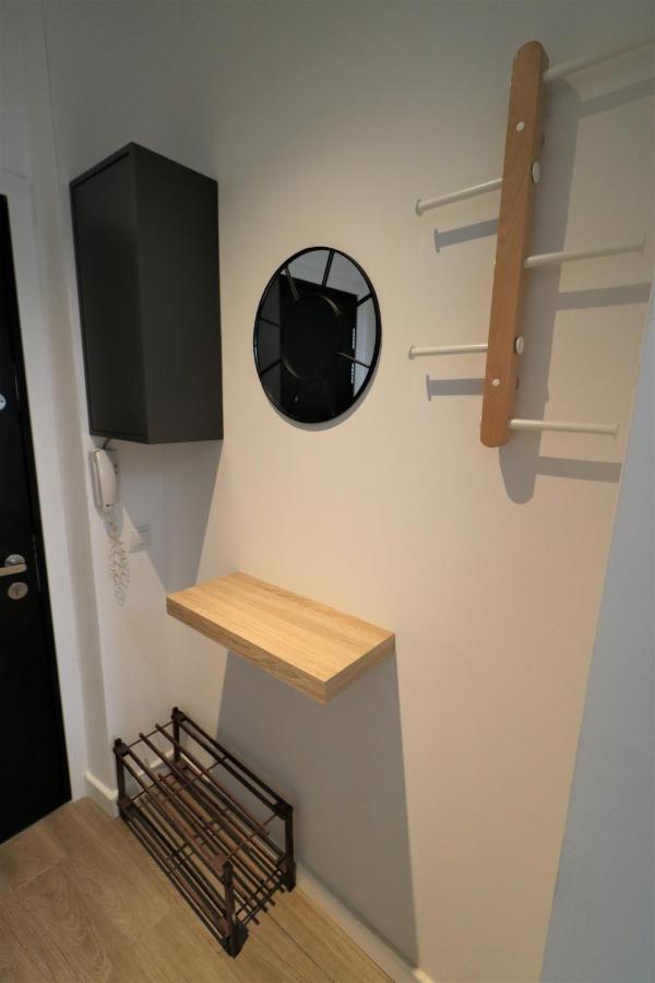 Charming City Center Apartment - Free Minibar Bucarest Esterno foto