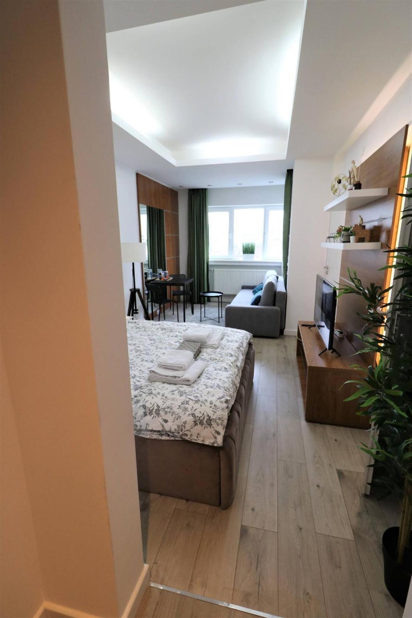Charming City Center Apartment - Free Minibar Bucarest Esterno foto